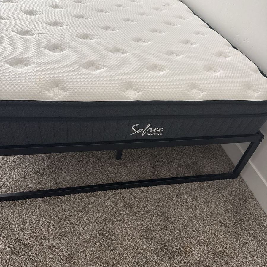 queen Bedding Mattress with Black Metal Frame