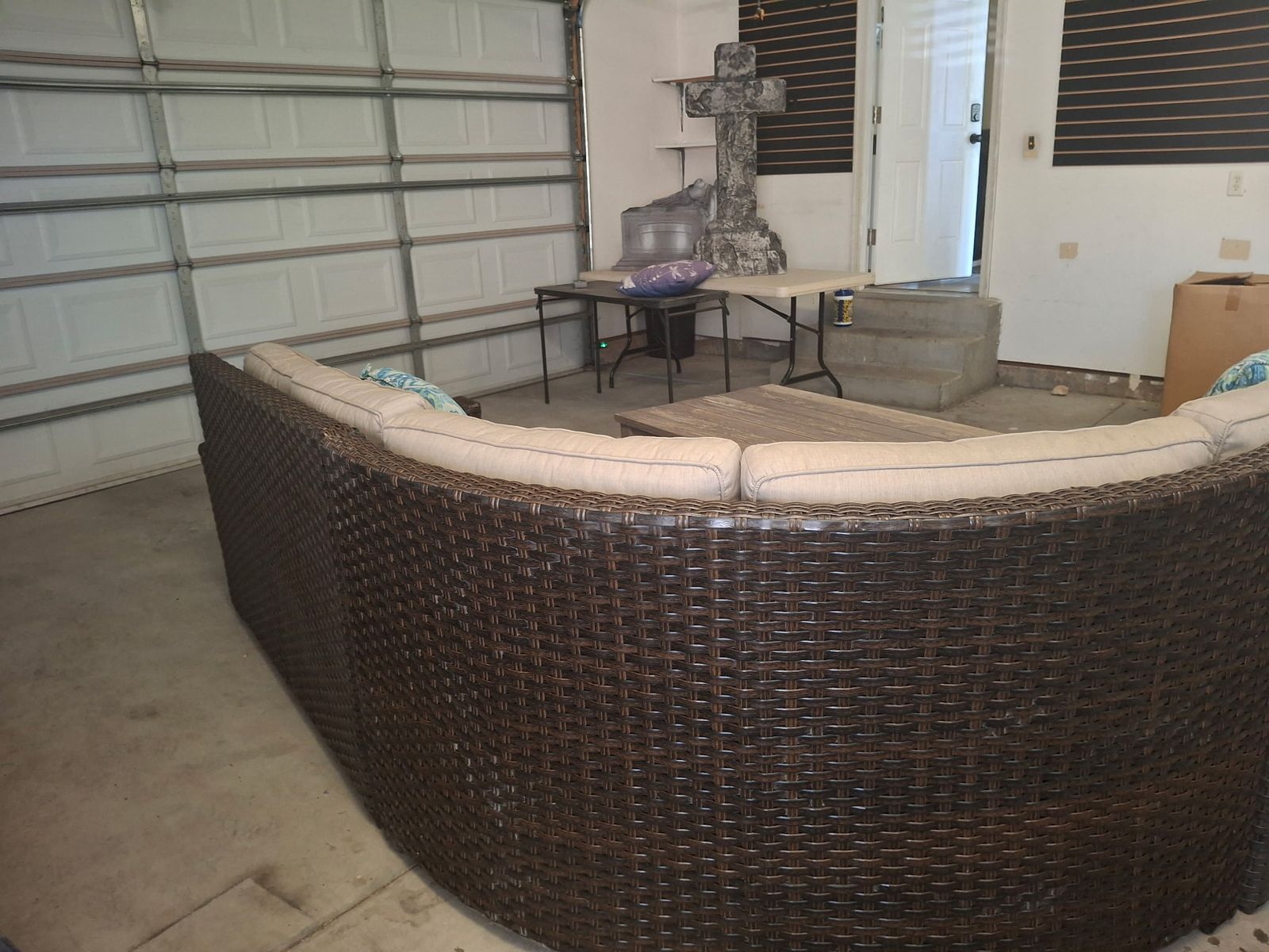 Main image 3
