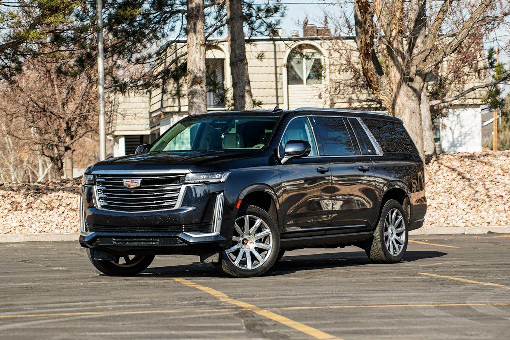 2023 Cadillac Escalade ESV Premium Luxury Platinum