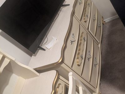 Twin bedroom set. Great quality