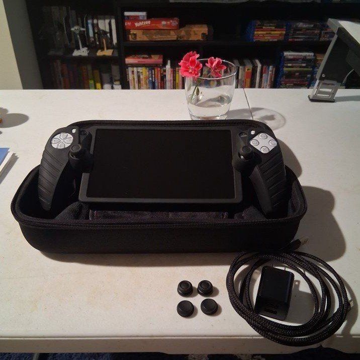 PS Portal (mint, w/extras)