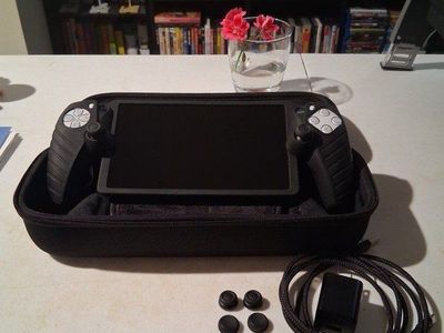 PS Portal (mint, w/extras)