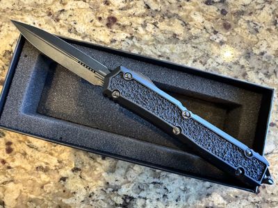 Like New Microtech Makora Shadow