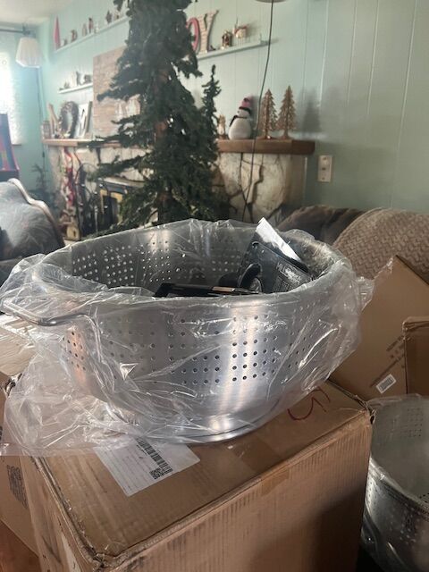 Winco Stainless Steel Colander ALD-168H - New