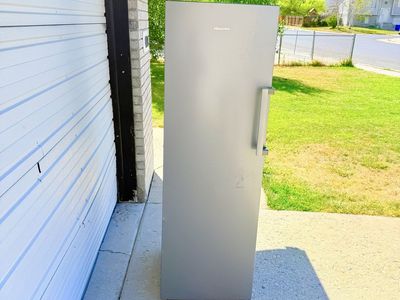 Brand new fridge/frizer Hisense