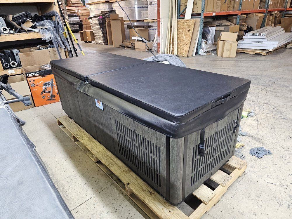 Sundance Spas Kodiak Cold Plunge