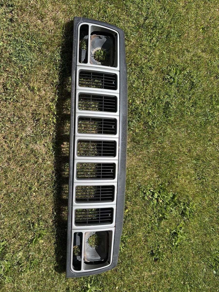 Jeep XJ grill