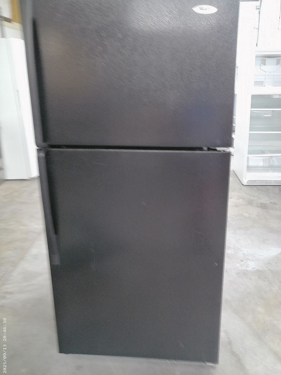 Main image 3