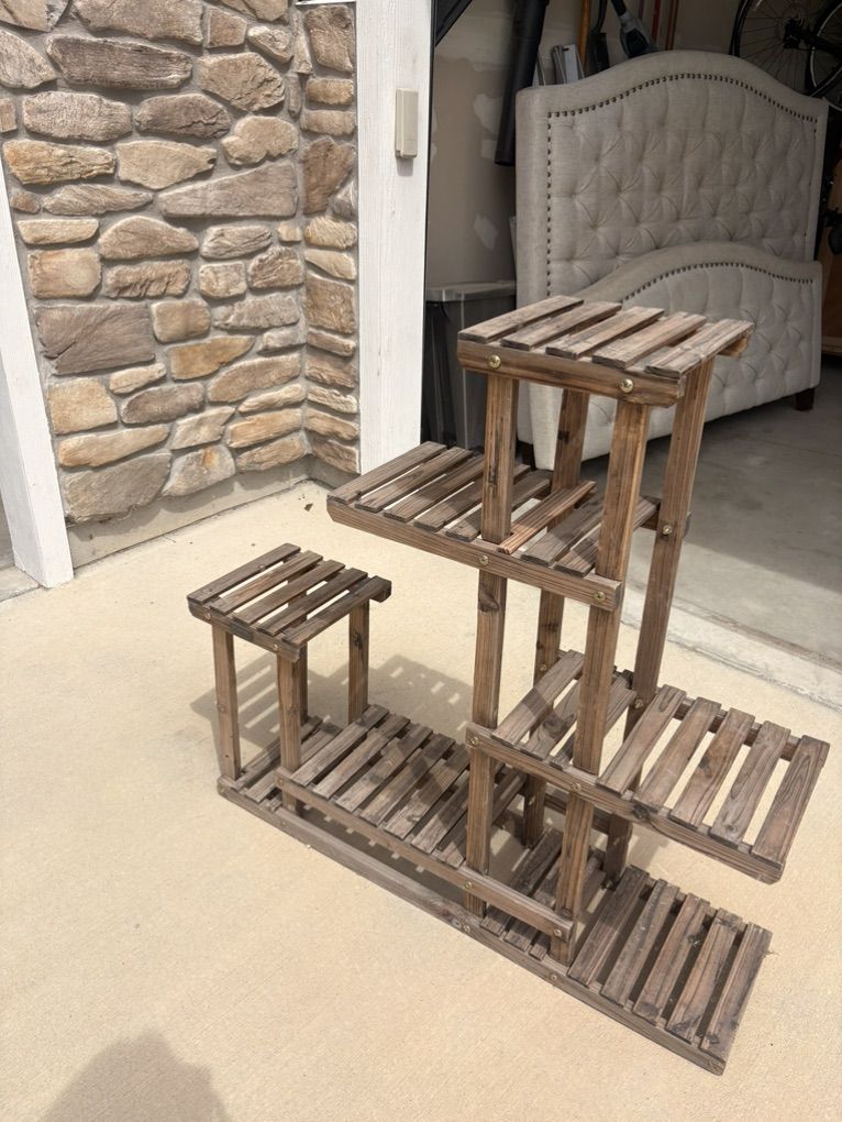 outdoor plant holder