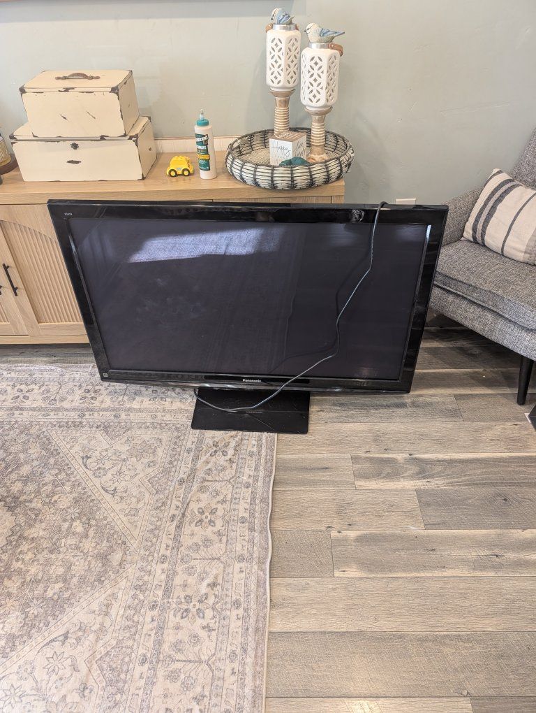 Panasonic 40-inch