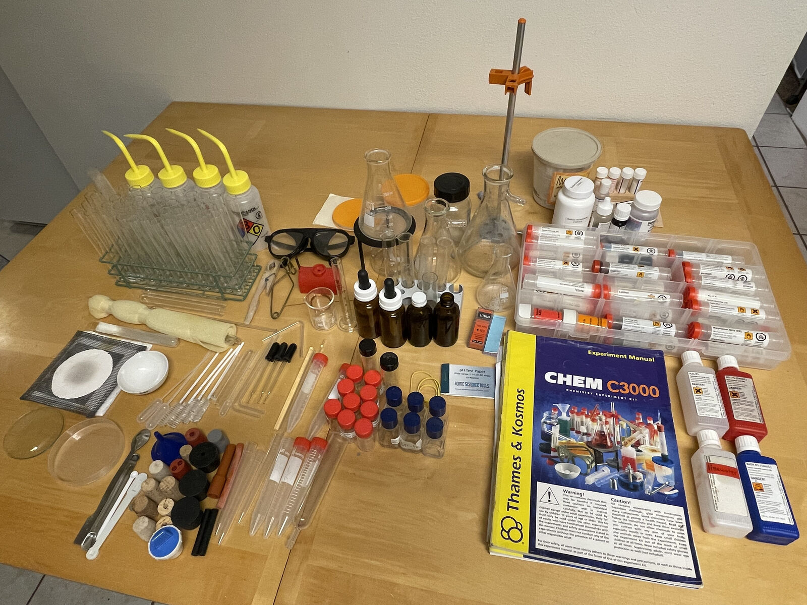 Chem C3000 Chemistry Set + Additional Accessories