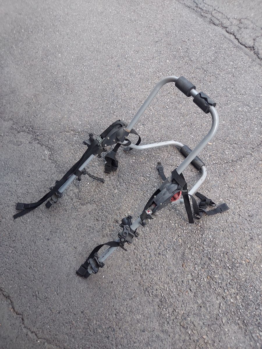 Hitchless bike rack