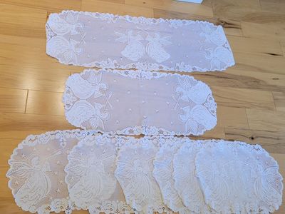 Christmas Lace 8 piece set
