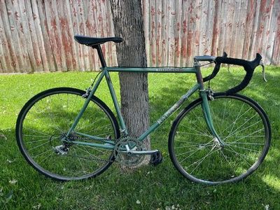 Vintage Raleigh Road Bike -- 54/56cm