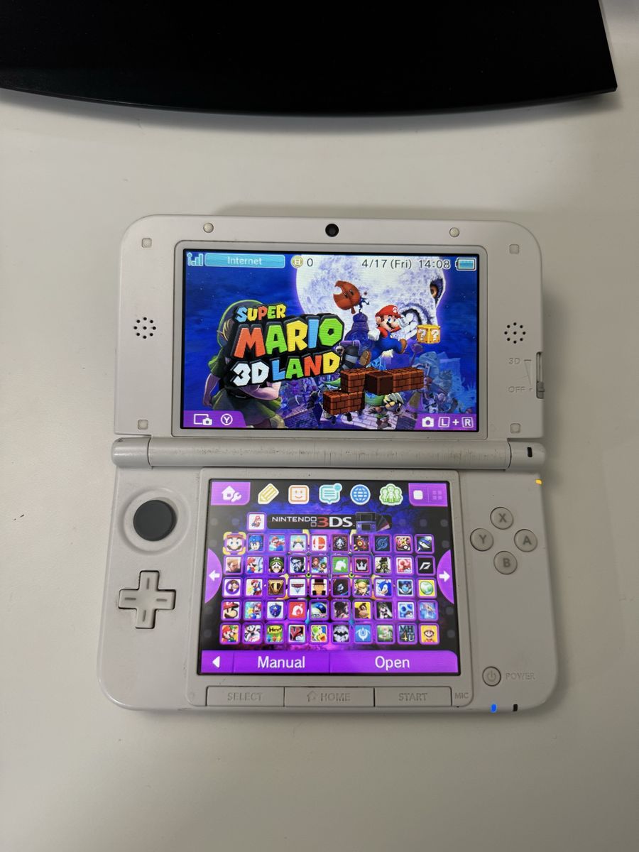 Nintendo 3Ds LL Modded / Sd card 64gb W/ Games