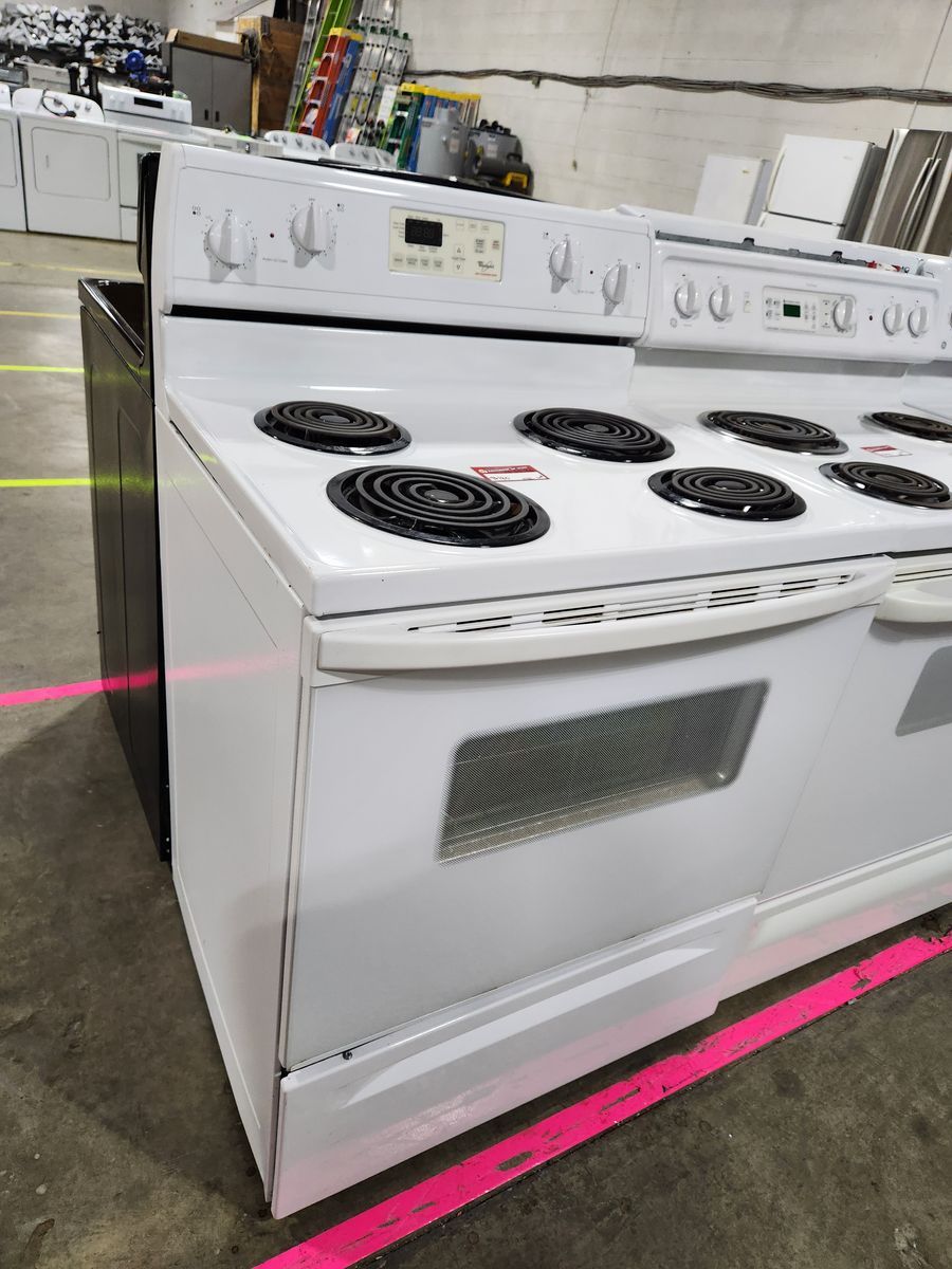 NICE WHIRLPOOL COIL TOP RANGE! W-WARRANTY