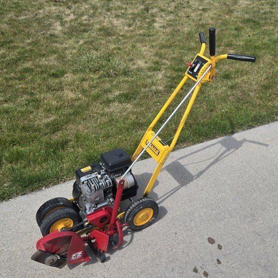 McLane Edger