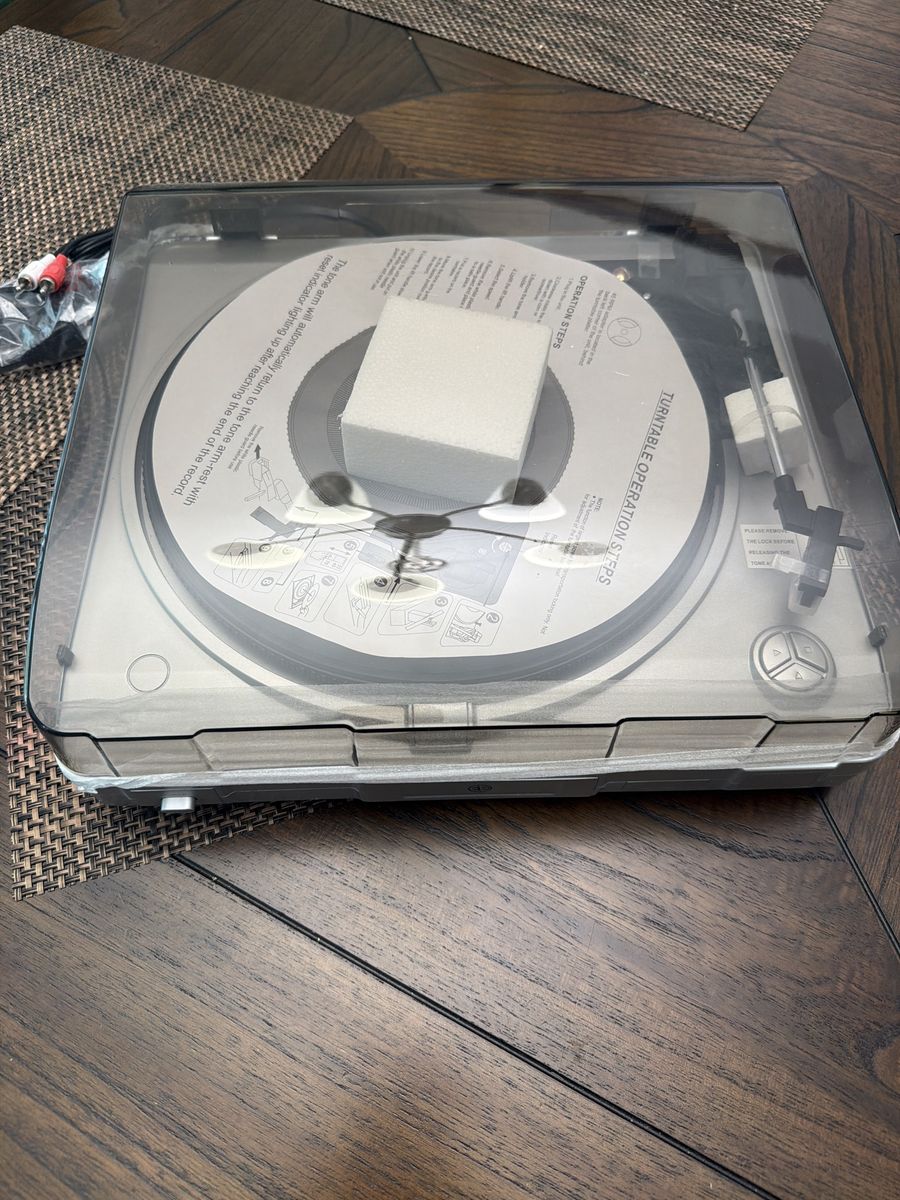 NEW Electro Brand USB Turntable Record Player – Model 2650MO