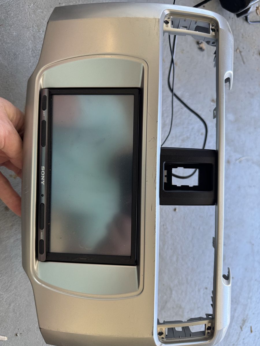 Apple CarPlay Head unit for 4Runner Sony