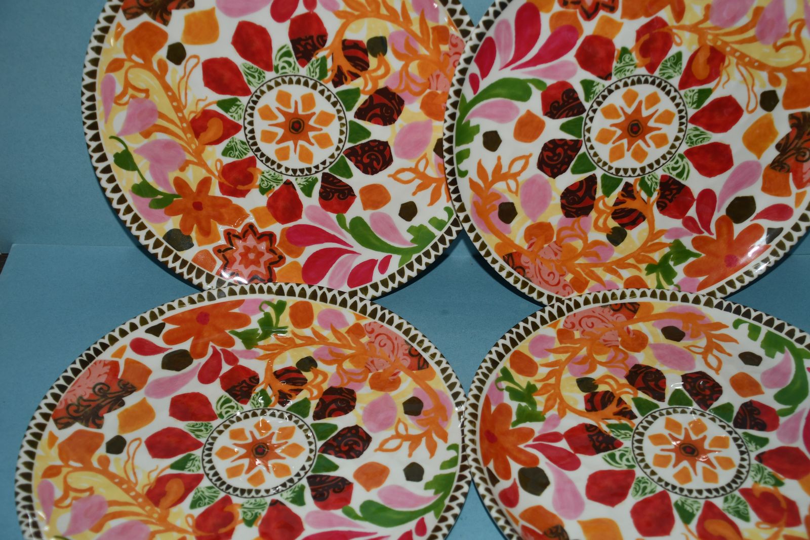 NEW ~ SET of 4 "DINNER PLATES" ~ DIAMETER 10.5" ~ HEAVY PLASTIC ~ THRESHOLD TARGET ~ BRIGHT & COLORFUL!