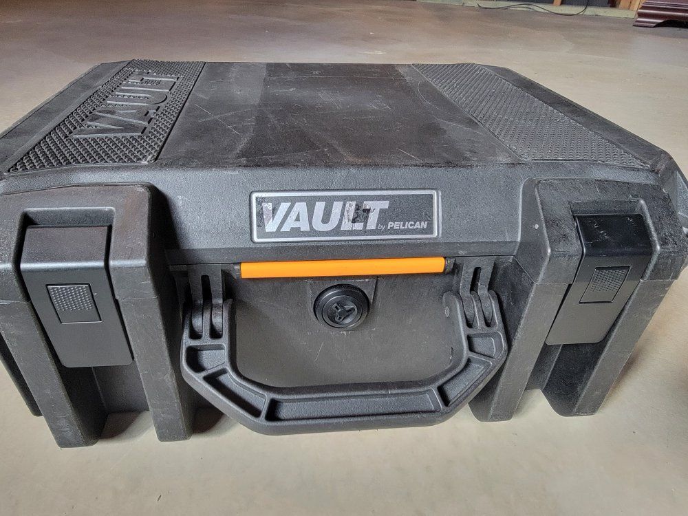 Pelican Vault V300 Case