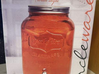 Yorkshire 2 Gallon Amber Glass Beverage Dispenser with Spigot - New in Box