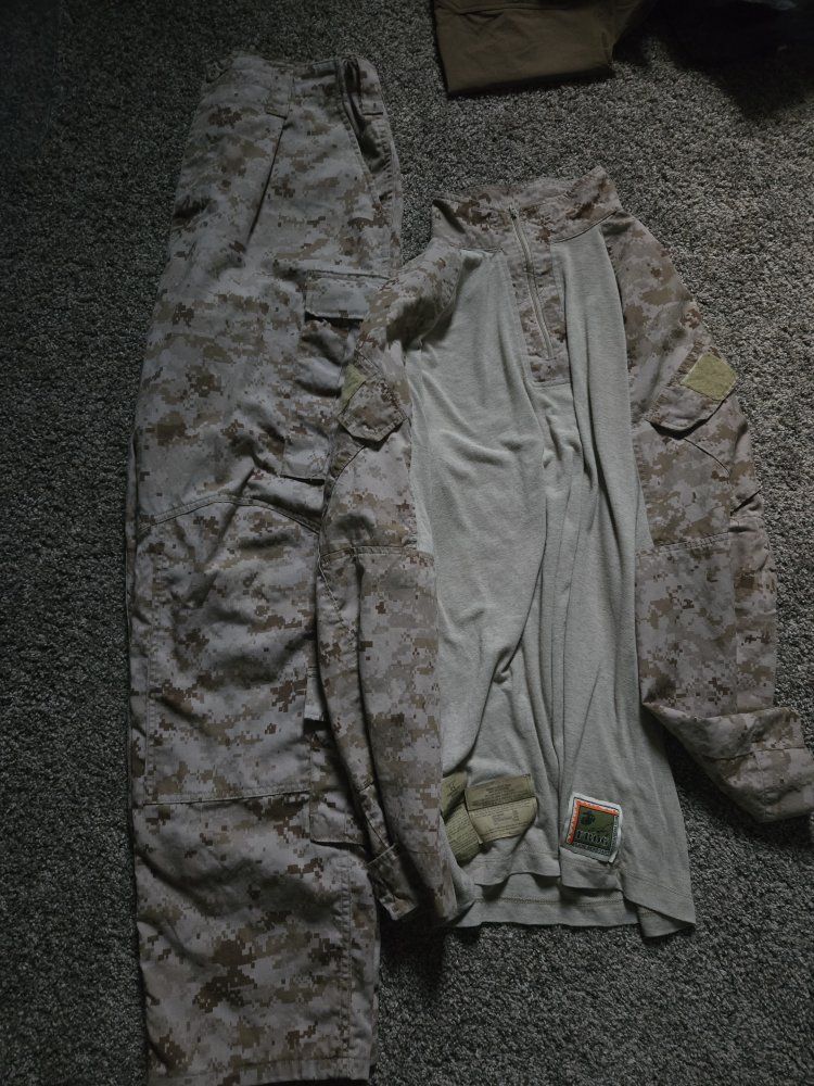 Desert Marpat Frog Uniform Combat Shirt and Pants Set