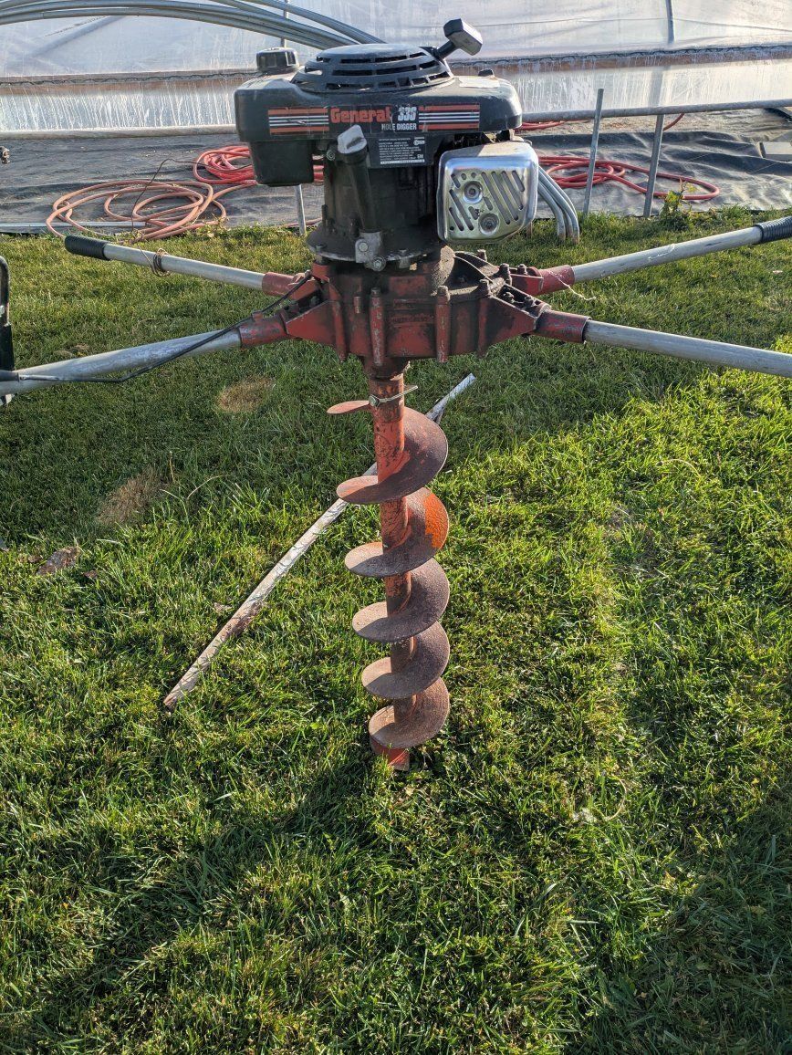 Post hole digger gas powered