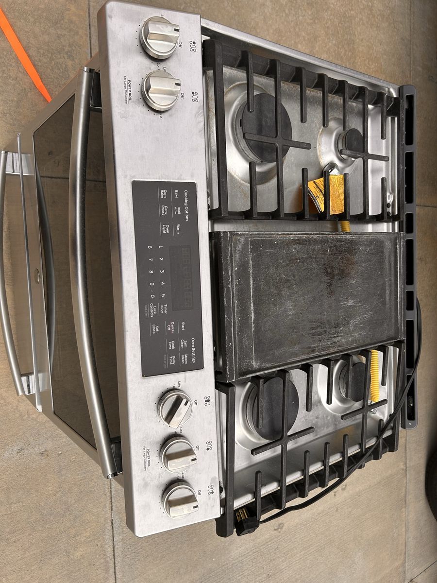 Main image 6
