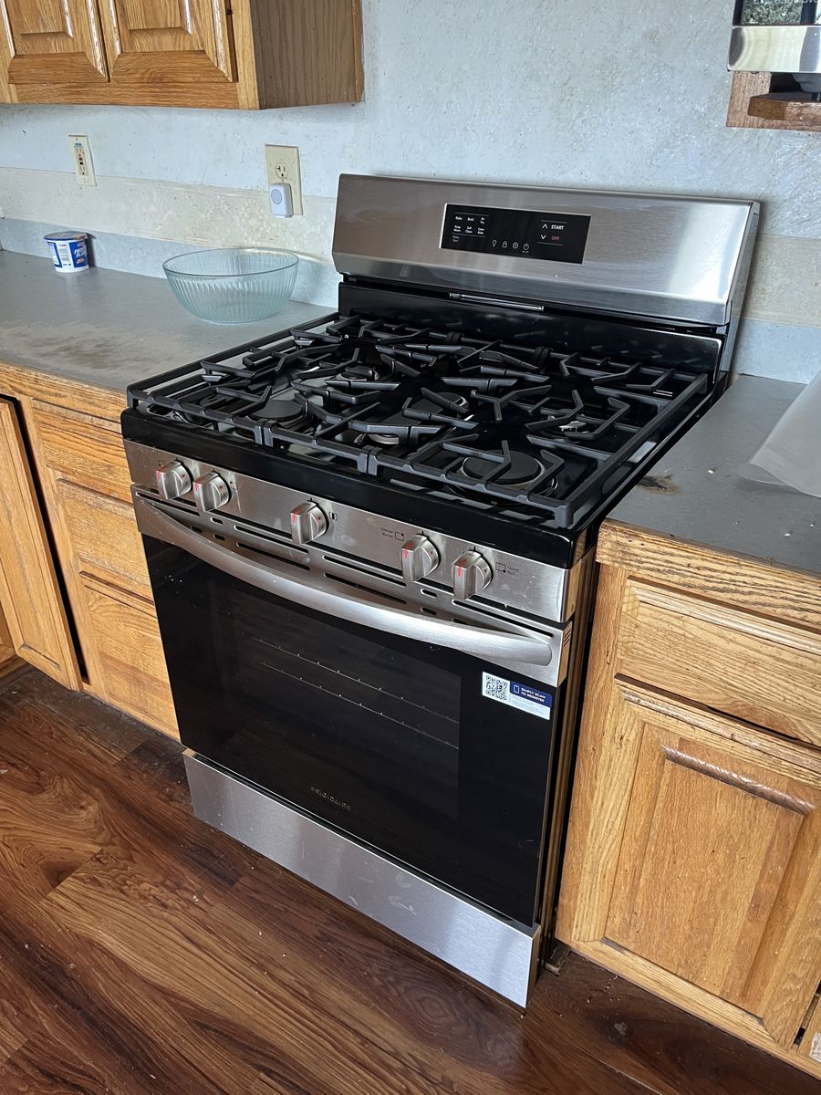 Fridgidaire 30" Gas Range With Air Fry