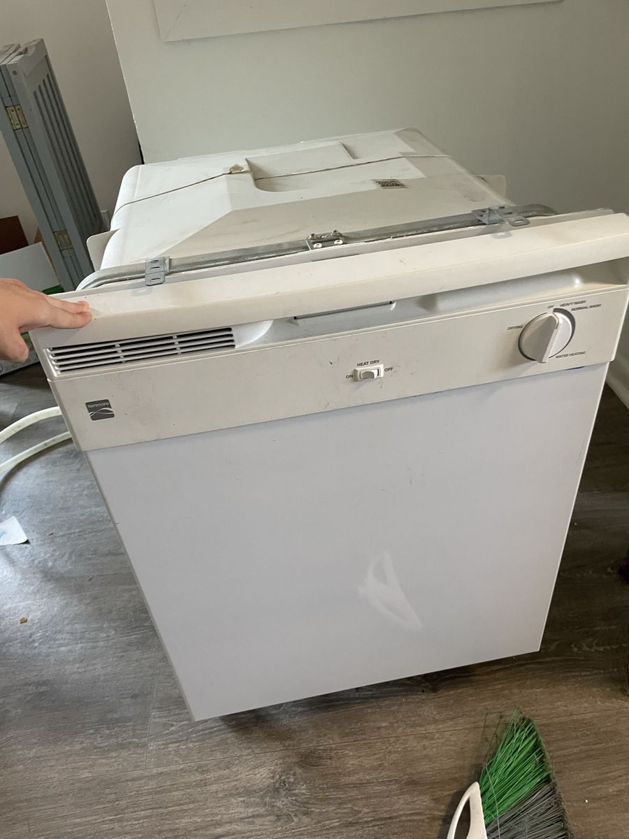 Kenmore Built-In Dishwasher (White) - For Parts or Repair