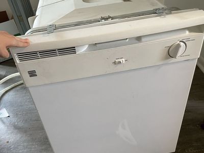 Kenmore Built-In Dishwasher (White) - For Parts or Repair
