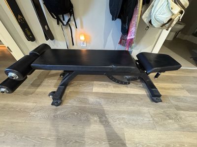 ROGUE Adjustable Weight Bench with Sit-Up Attachment