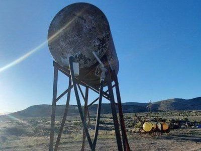Used Fuel Tank with Stand and Hose - Industrial Grade, Durable Steel Construction