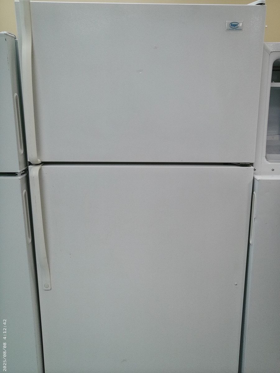 21 cf Top Freezer Refrigerator~90 Day Guarantee