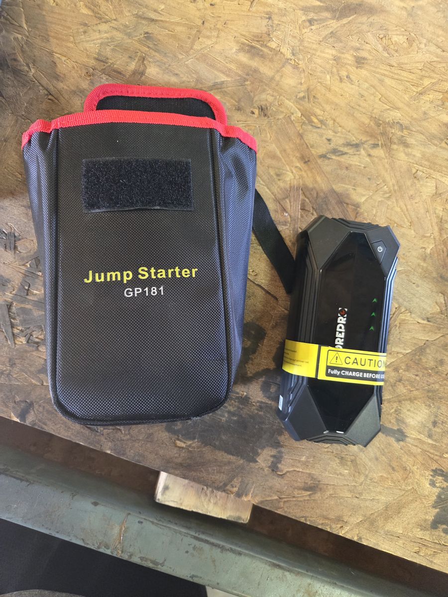 Battery pack jump box