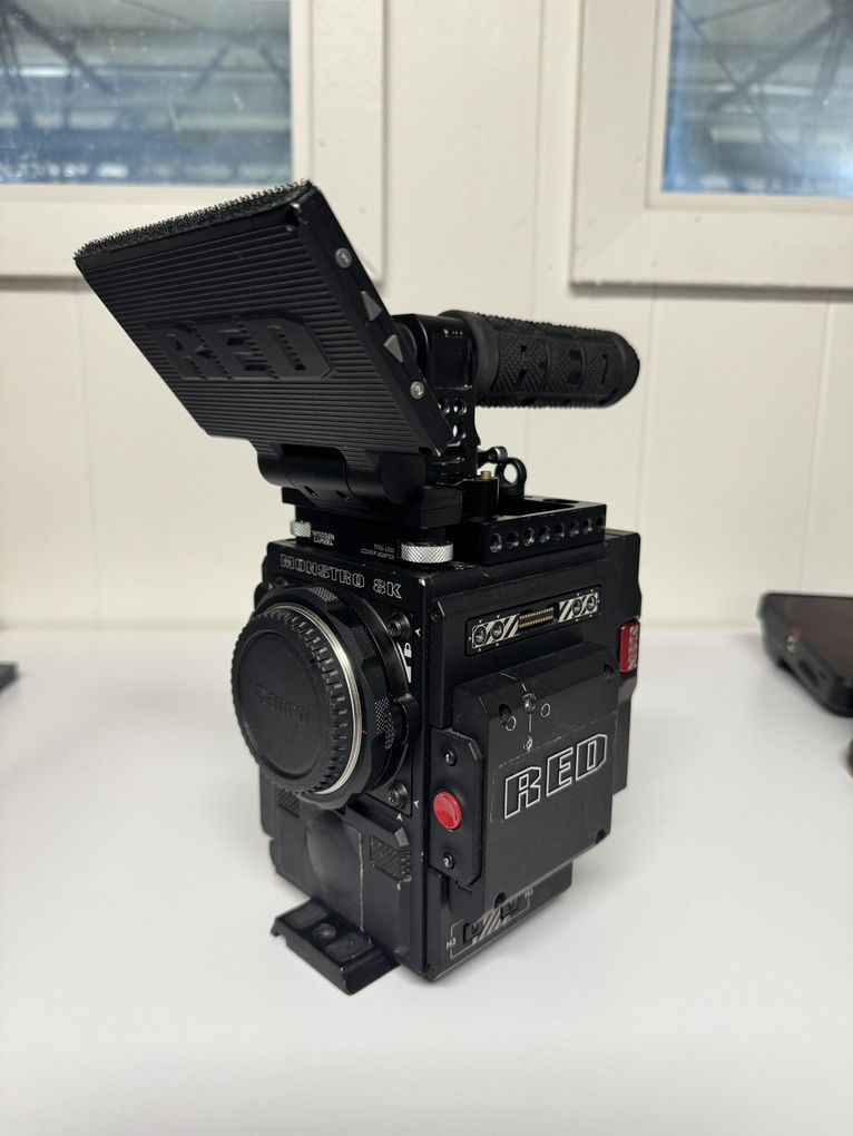 RED DSMC2 MONSTRO8K VV - Complete Kit - 187 Hours