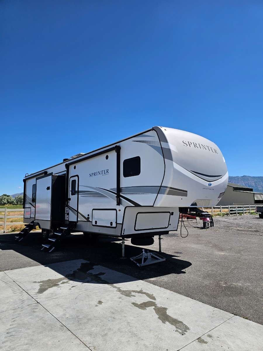 2023 Keystone Sprinter 35BH