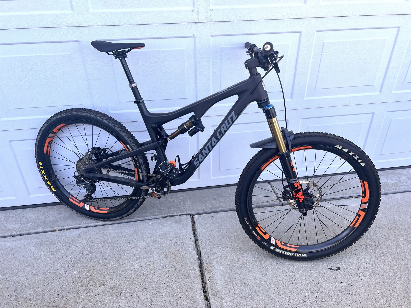 Santa Cruz Bronson CC Full Suspension Mountain Bike Carbon ENVE Components