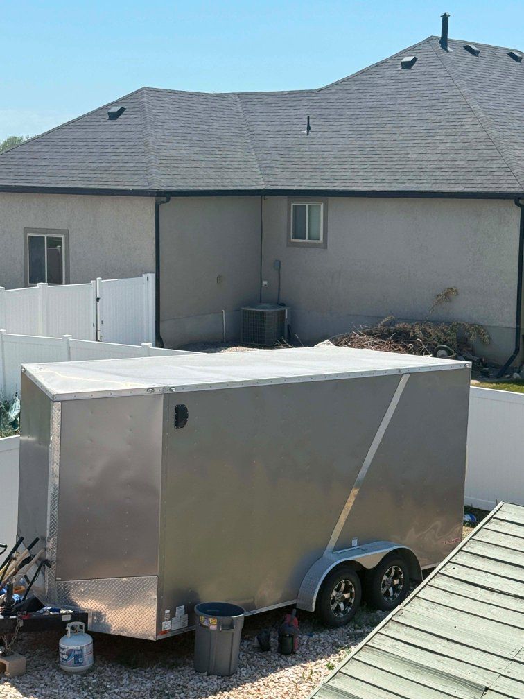 Enclosed Cargo Trailer Tandem Axle V-Nose Dual Axle Silver