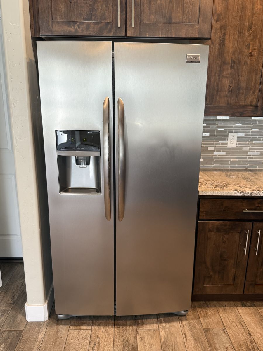 Frigidaire Gallery French Door Refridgerator
