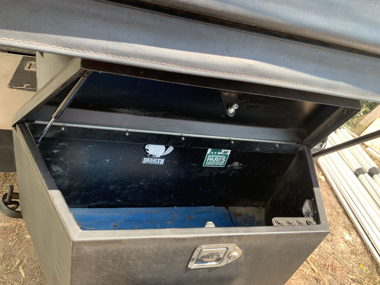 Main image 6