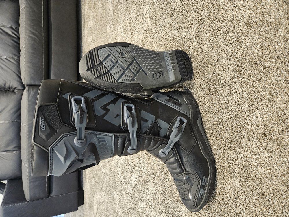 Motorcycle boots