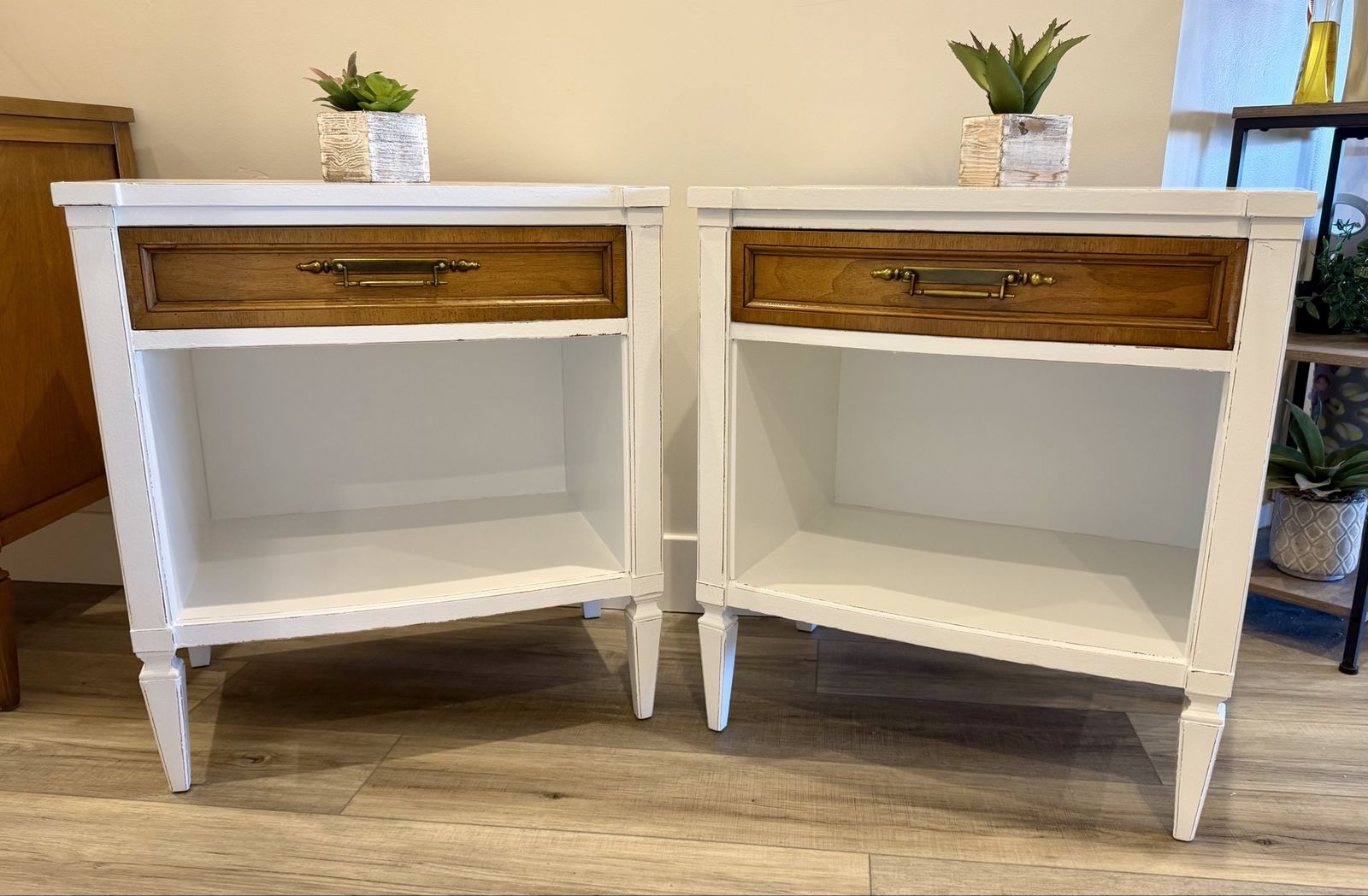 Gorgeous, mid-century modern nightstands 