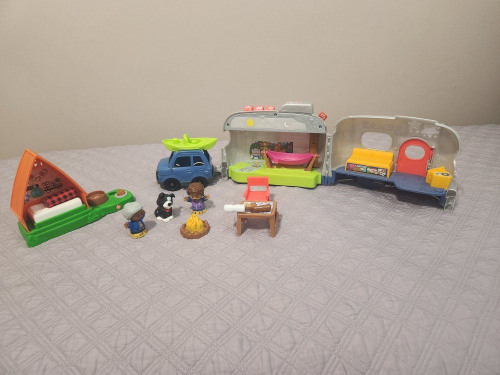 Fisher-Price Little People Light-up Learning Camper Electronic Toy RV Vehicle Playset for Toddlers