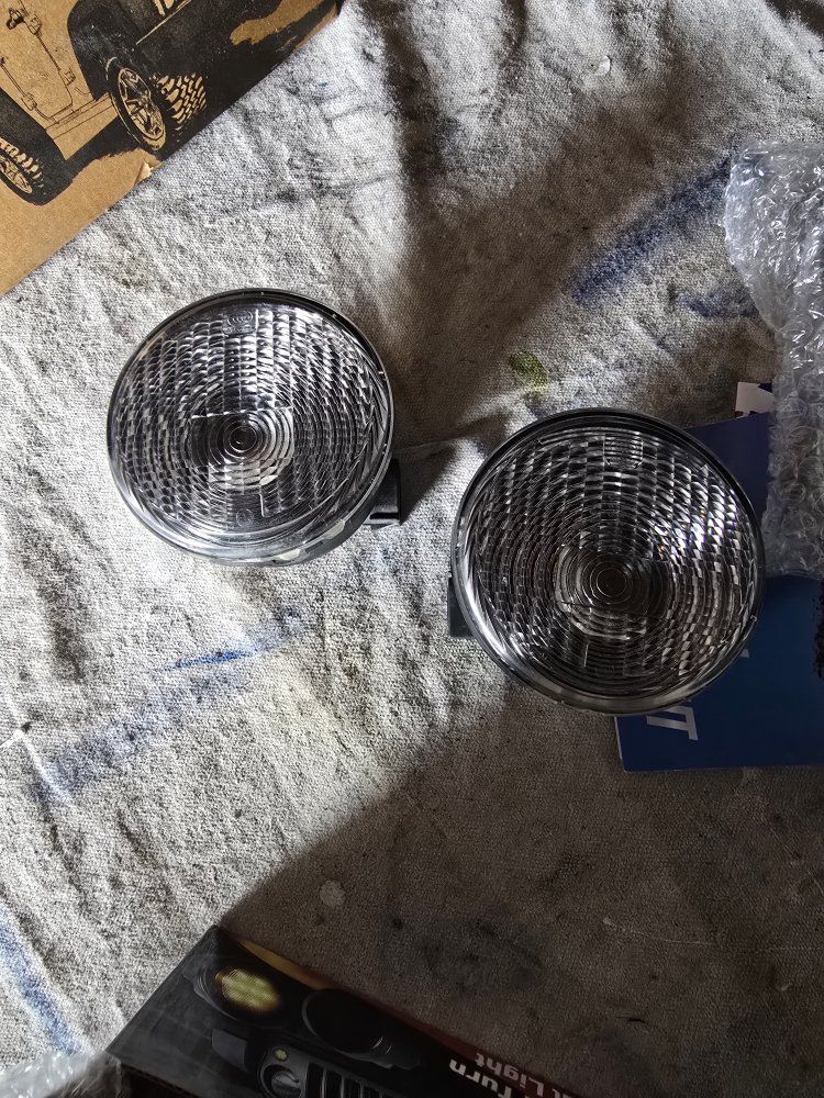 Jeep Wrangler JK 2007-2018  Taillights & Turn Signal Lights - Pair and headlights 50$ cash for all will sell separately .