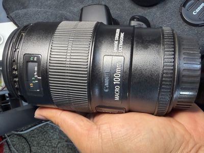 Canon ef 100mm L, macro f2.8
