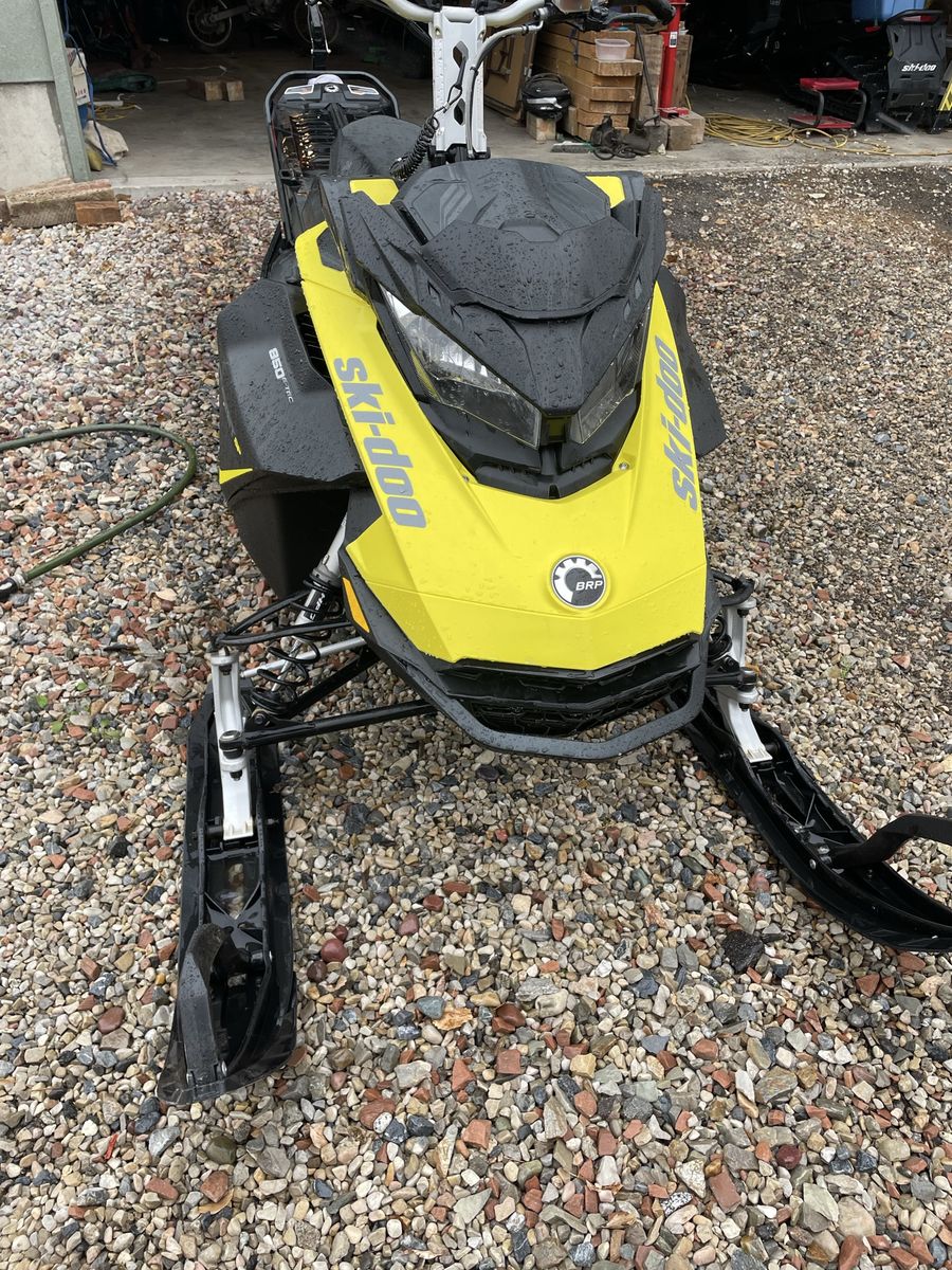 Skidoo 850 Gbb can, 165 track