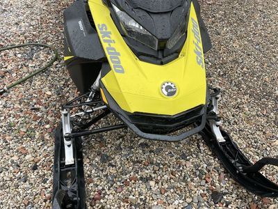 Skidoo 850 Gbb can, 165 track