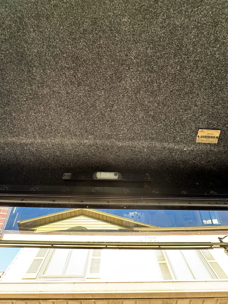 Main image 8